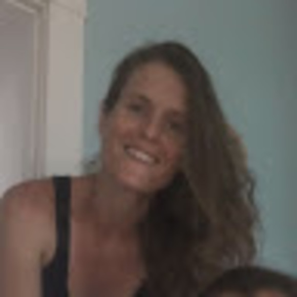 Meet your Posher, Katie - Picture 1 of 1